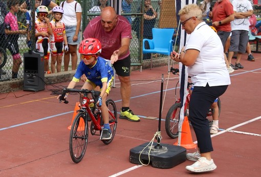 A Orino la festa dei piccoli ciclisti nel ricordo di Sandro Gianoli e Carolina Dalla Bona A Orino la festa dei piccoli ciclisti nel ricordo di Sandro Gianoli e Carolina Dalla Bona