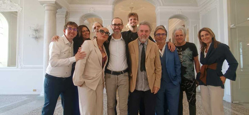 "I Caught a Fleeting Glimpse", il nuovo film di Emanuele Mattana girato in provincia di Varese e che parla dei disagi del nostro tempo "I Caught a Fleeting Glimpse", il nuovo film di Emanuele Mattana girato in provincia di Varese e che parla dei disagi del nostro tempo