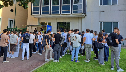 Caccia al tesoro interattiva: alla Liuc le matricole scoprono l’Università e Castellanza