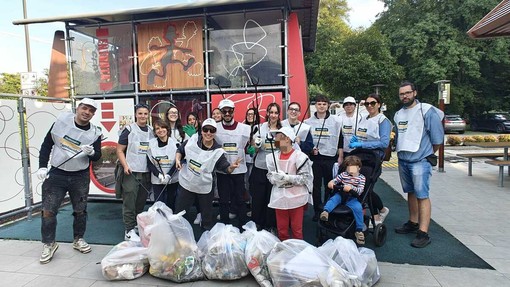 “Insieme a te per l’ambiente” di McDonald’s fa tappa a Varese: raccolti oltre 30 chili di rifiuti “Insieme a te per l’ambiente” di McDonald’s fa tappa a Varese: raccolti oltre 30 chili di rifiuti