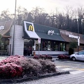 Natale al McDonald’s di Varese Stadio: laboratori creativi per bambini tra Grinch e atmosfera natalizia