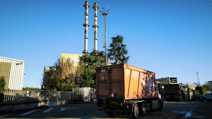 Tragedia all'inceneritore di Borsano, operaio di 58 anni muore stroncato da un malore Tragedia all'inceneritore di Borsano, operaio di 58 anni muore stroncato da un malore