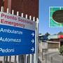 Bambino ingerisce una pila al litio, corsa contro il tempo a Busto e poi ricovero in terapia intensiva