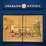 La vetrina dell'Ottica Soldano a Varese La vetrina dell'Ottica Soldano a Varese