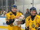 Alessio "Pizzo" Piroso, anima dei Mastini, mvp della serata al giro di pista finale con la piccola Sofia, due mesi di vita, cullata tra le braccia in mezzo a 900 applausi (Foto Galbiati) Alessio "Pizzo" Piroso, anima dei Mastini, mvp della serata al giro di pista finale con la piccola Sofia, due mesi di vita, cullata tra le braccia in mezzo a 900 applausi (Foto Galbiati)