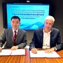 Luigi Battuello, Chief Commercial Officer di SEA Aeroporti di Milano e Wei Huang, Chairman dell'Aeroporto di Chingqing Luigi Battuello, Chief Commercial Officer di SEA Aeroporti di Milano e Wei Huang, Chairman dell'Aeroporto di Chingqing