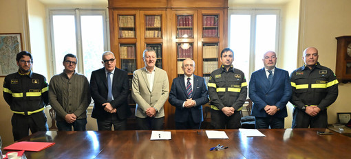 La firma dell'accordo in Prefettura sulla sicurezza a scuola