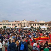 Alcune immagini della festa del Ponte del Sorriso ai Giardini Estensi Alcune immagini della festa del Ponte del Sorriso ai Giardini Estensi