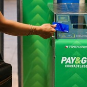 Treni Varese-Milano, il biglietto ora si compra con due "tap": arriva Pay&amp;Go