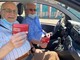 Luciano Bonvini con papà Pietro, 96 anni, dopo l'acquisto dei biglietti stamattina al Franco Ossola: oggi loro non mancheranno