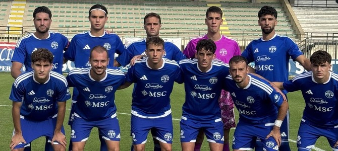 Un altro fischio, anzi un fiasco, dell'arbitro toglie ancora la vittoria alla Varesina Un altro fischio, anzi un fiasco, dell'arbitro toglie ancora la vittoria alla Varesina