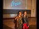 Un momento della splendida serata al Teatro Vittoria con l'artista Patrizia Pfenninger, sul palco con Chiara Spinnato, e il suo &quot;Pfenni Files&quot;