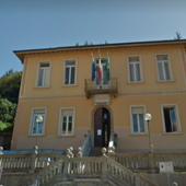 Il Comune di Porto Ceresio perde il ricorso al Tar: la classe di prima elementare non si farà Il Comune di Porto Ceresio perde il ricorso al Tar: la classe di prima elementare non si farà