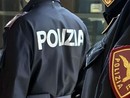Diciottenne vuole buttarsi sotto un treno alla stazione di Gallarate: salvata in extremis dalla polizia Diciottenne vuole buttarsi sotto un treno alla stazione di Gallarate: salvata in extremis dalla polizia