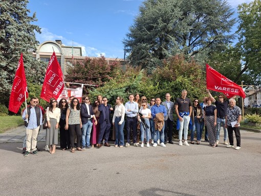 Il presidio in largo Giardino Il presidio in largo Giardino