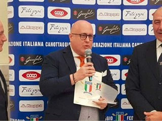 Triveri riceve nel 2018 il Premio “Giornalista dell’anno” della Federazione nazionale Canottaggio