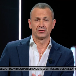 Paolo Macchi ieri sera "Fuori dal Coro" (immagine Rete4) Paolo Macchi ieri sera "Fuori dal Coro" (immagine Rete4)