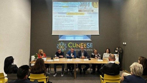 Nella foto: un momento della conferenza stampa ospitata presso l'ATL del Cuneese. Al tavolo, da sn: la Presidente dell'ATL Gabriella Giordano, l'Assessore Davide Termini, il Sindaco Paolo Giraudo, Vice Sindaco Marco De Carlini, la Sig.ra Claudia Massa e la Presidente del Comitato Nova Rocca Ilenia Mozzone