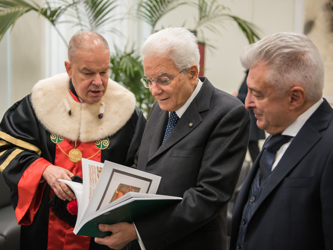 Storia, architettura e arte del Rettorato dell’Università dell’Insubria: la presentazione del volume donato al Presidente della Repubblica