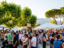 A SPASSO NEL WEEKEND. Tre giorni in paradiso: da Vivilago alla cotechinata e alle costine alla spina, dalla festa di San Pietro Pescatore a quella nel bosco. Ma non mancano Food Truck e una serata dedicata a Lucio Dalla A SPASSO NEL WEEKEND. Tre giorni in paradiso: da Vivilago alla cotechinata e alle costine alla spina, dalla festa di San Pietro Pescatore a quella nel bosco. Ma non mancano Food Truck e una serata dedicata a Lucio Dalla