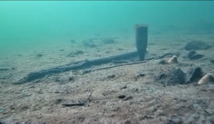 Alcune immagini dei fondali del lago di Varese tratte dai video girati dal drone subacqueo di Marco Gaspari