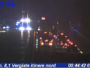 I soccorsi sul luogo dell'incidente (foto dalla webcam di Autostrade per l'Italia) I soccorsi sul luogo dell'incidente (foto dalla webcam di Autostrade per l'Italia)