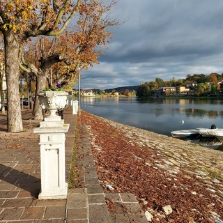 Il lungofiume di Sesto Calende