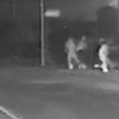 Un fermo immagine dell'aggressione ripreso dalle telecamere di videosorveglianza Un fermo immagine dell'aggressione ripreso dalle telecamere di videosorveglianza