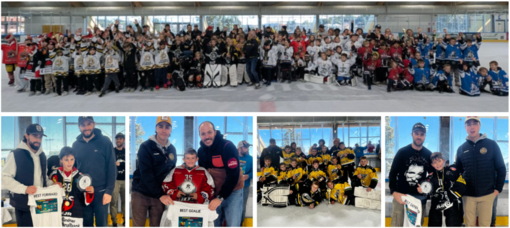 Il gruppone delle dieci squadre dell'8° Memorial Marco Fiori, le premiazioni e i Mastinelli sul ghiaccio di via Albani Il gruppone delle dieci squadre dell'8° Memorial Marco Fiori, le premiazioni e i Mastinelli sul ghiaccio di via Albani