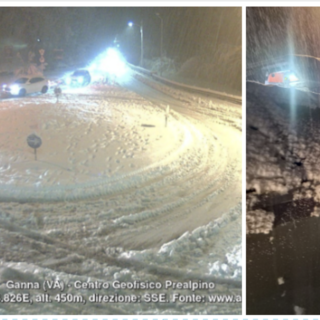 Da sinistra: la situazione neve sulla statale in Valganna intorno all’1.30 di notte (Webcam Centro Geofisico Prealpino) e una delle auto coinvolte nell'incidente sempre sulla 233