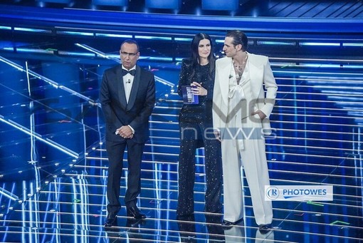 Foto della seconda serata di Sanremo tratta da Sanremonews.it Foto della seconda serata di Sanremo tratta da Sanremonews.it