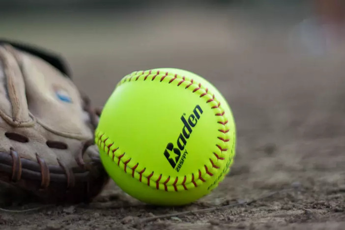 Bordonaro (Lega): «A San Fermo c'è un problema con il softball: disturba e crea danni» Bordonaro (Lega): «A San Fermo c'è un problema con il softball: disturba e crea danni»
