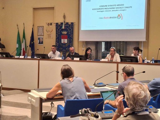 Non chiedono aiuto nemmeno quando sanno a chi rivolgersi: in un sondaggio, l’identikit dei giovani a rischio di Busto