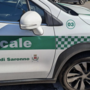 Tampona un’auto e scappa: caccia al pirata della strada a Saronno