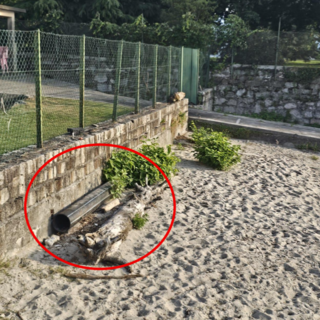 Civitas sul Molo Sironi di Cerro a Laveno: «Ancora materiali pericolosi nel lago»