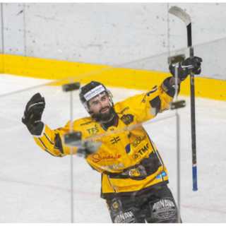 Raphael Bastille e il popolo giallonero, che serata (foto Alessandro Umberto Galbiati)