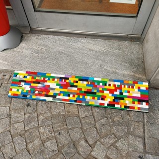 Le rampe di mattoncini colorati della Lego che abbattono le barriere