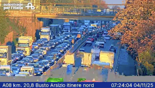 Il traffico lungo l'Autolaghi in seguito all'incidente