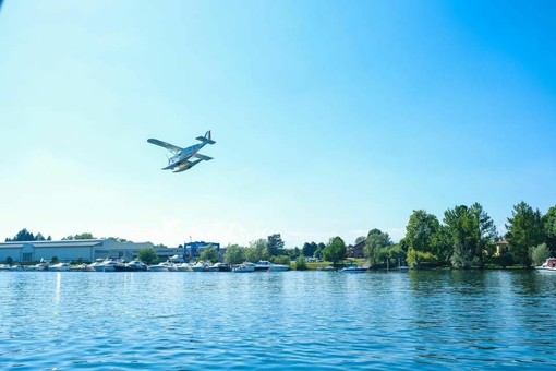 Il grande spettacolo del Giro d'Italia in idrovolante: dal Lago Maggiore a Trieste percorsi 500 chilometri