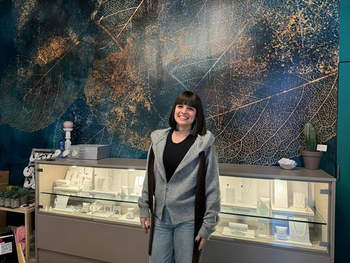 Alice Castiglioni nel suo negozio di Sesto Calende Alice Castiglioni nel suo negozio di Sesto Calende