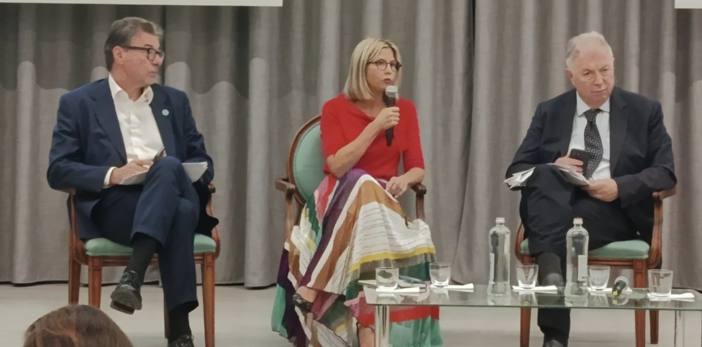 Giorgetti: «Sei milioni di italiani hanno rinunciato a visite o esami. Alla sanità serve più organizzazione» Giorgetti: «Sei milioni di italiani hanno rinunciato a visite o esami. Alla sanità serve più organizzazione»