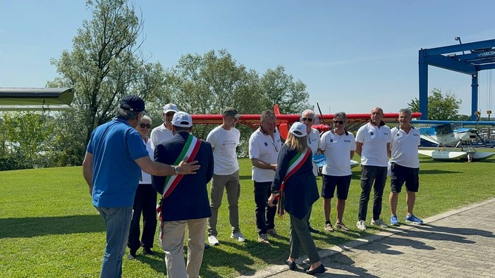 Lo spettacolo degli idrovolanti alla Marina di Verbella a Sesto Calende