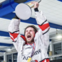 Joey Musa la coppa della Division 1 francese (foto tratta dal profilo ufficiale dei Dogs de Cholet)