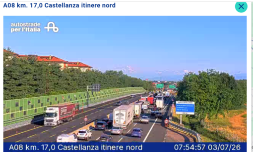 Code sull'Autostrada dei Laghi causate dall'incidente di stamattina (screen tratto dalle immagini della webcam di Autostrade per l'Italia) Code sull'Autostrada dei Laghi causate dall'incidente di stamattina (screen tratto dalle immagini della webcam di Autostrade per l'Italia)