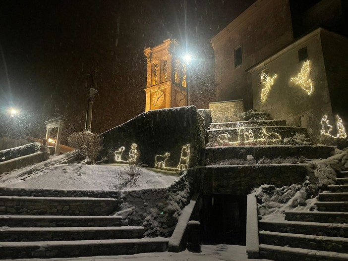 FOTOGALLERY. La magia del Sacro Monte innevato è la cartolina più bella di Varese