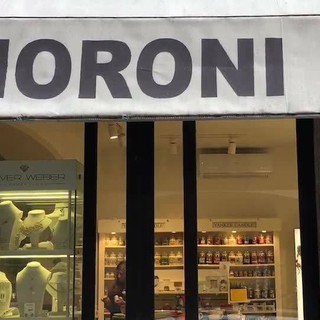 Saracinesche abbassate per Moroni Casalinghi di Sesto Calende: «Negozio simbolo della comunità»