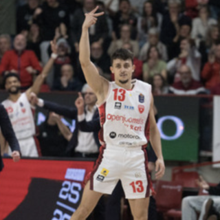 E son tre, alla "Libro" (foto di Fabio Averna) E son tre, alla "Libro" (foto di Fabio Averna)