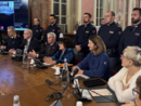 La Polizia di Stato insieme ai membri della giunta al consiglio comunale di Varese questa sera La Polizia di Stato insieme ai membri della giunta al consiglio comunale di Varese questa sera