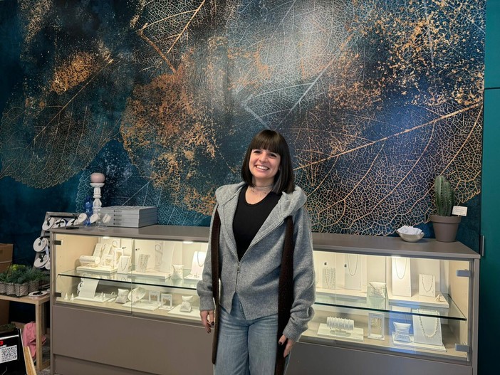 Alice Castiglioni nel suo negozio di Sesto Calende Alice Castiglioni nel suo negozio di Sesto Calende