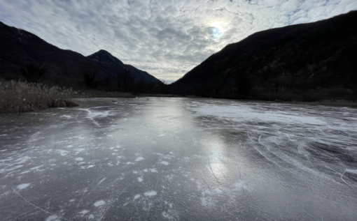 In Valganna finalmente è tornato l'inverno: le immagini della Torbiera ghiacciata sono uno spettacolo